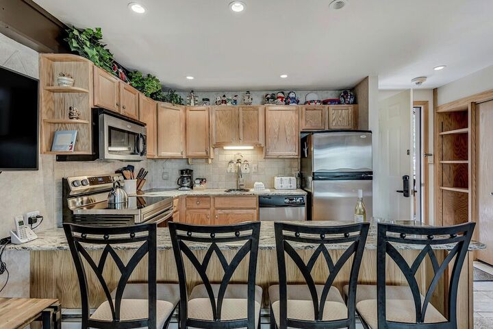 L109 - Studio Kitchen