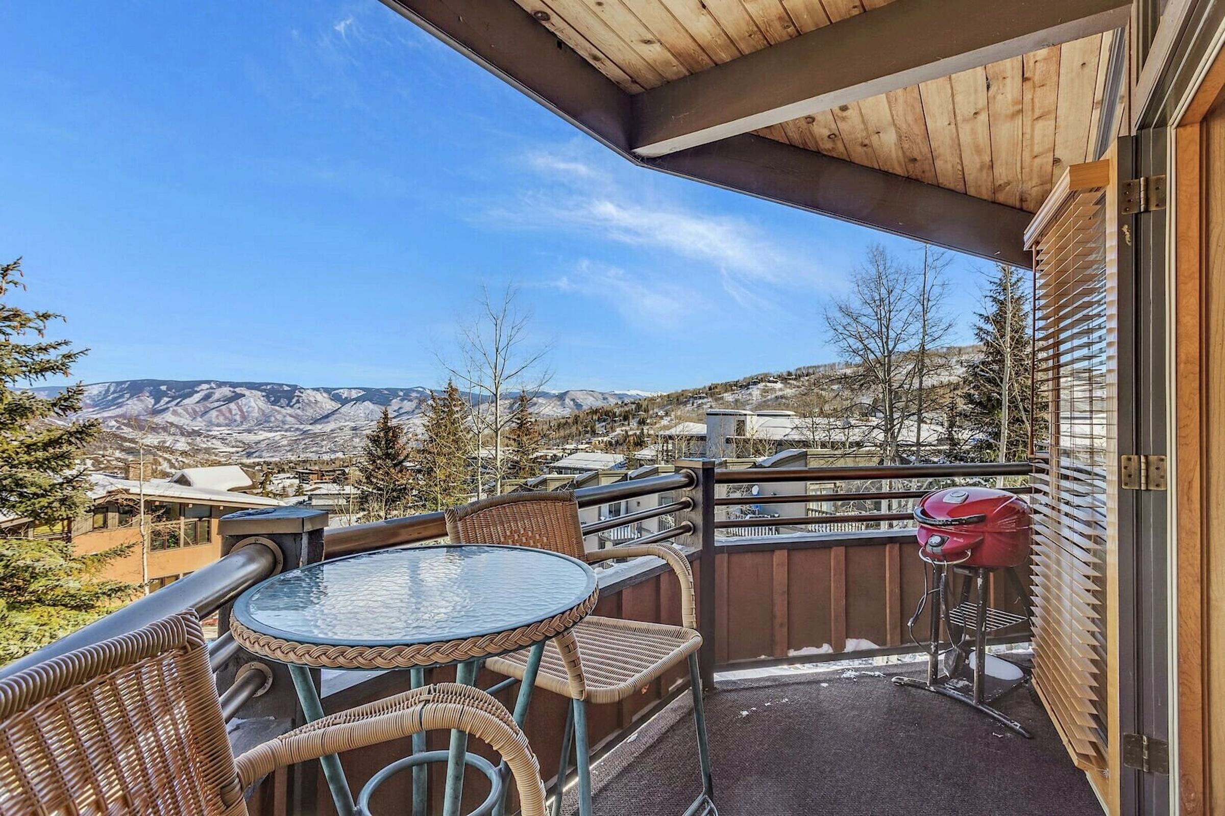 Studio Balcony