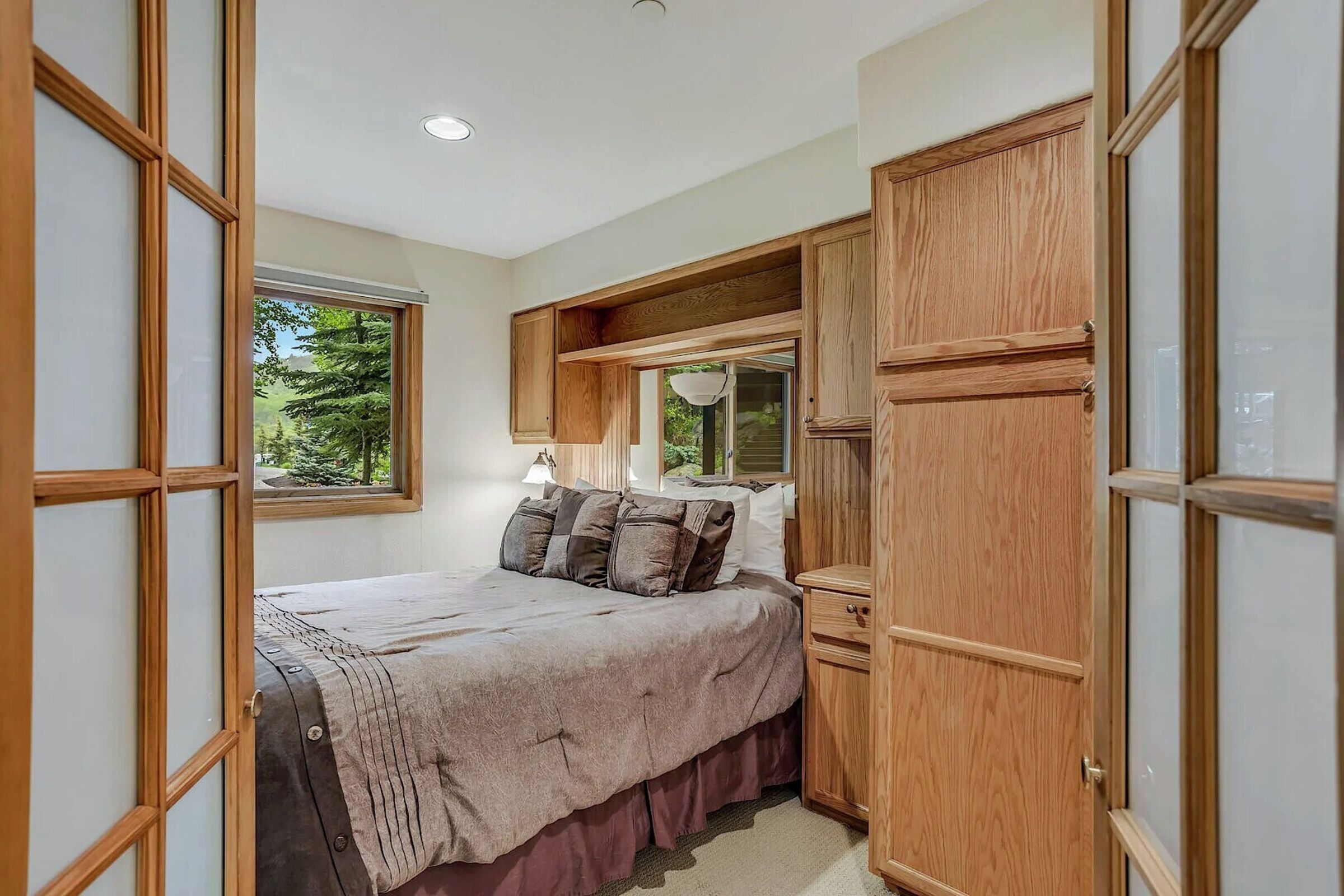 Studio Bedroom