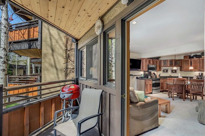 L207 - Studio Balcony