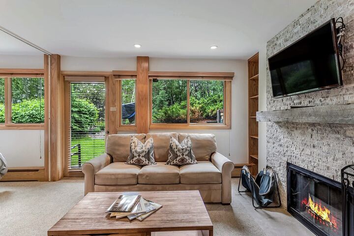 L301 - Studio Living Area