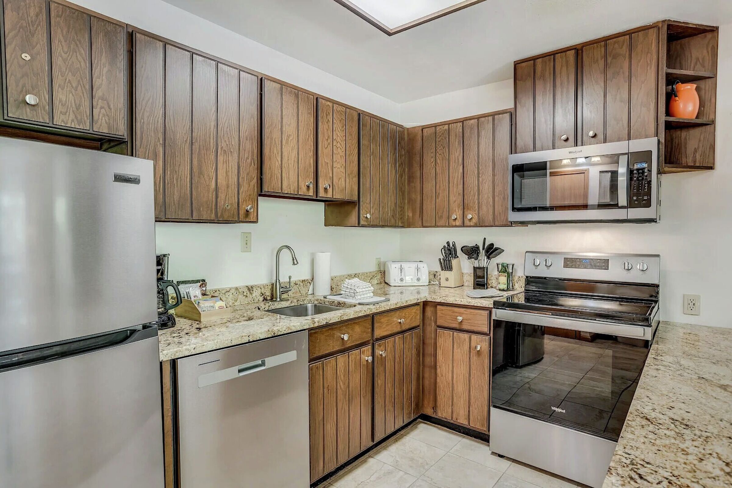 Studio Kitchen