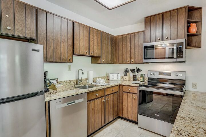 L302 - Studio Kitchen