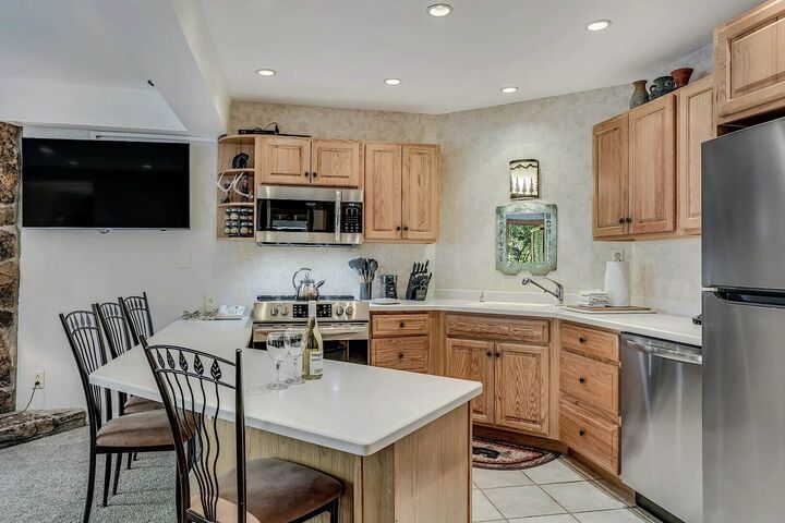 L303 - Studio Kitchen