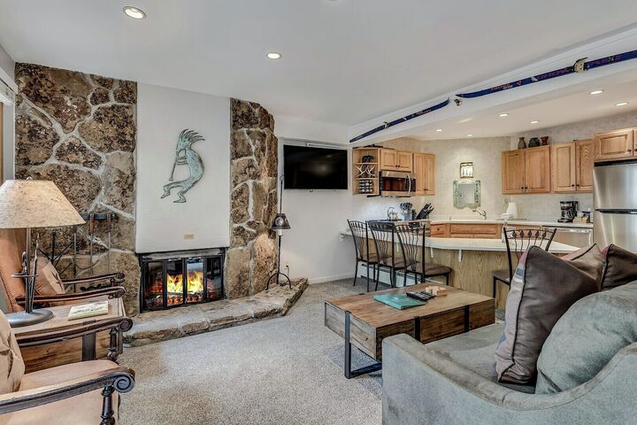 L303 - Studio Living Area