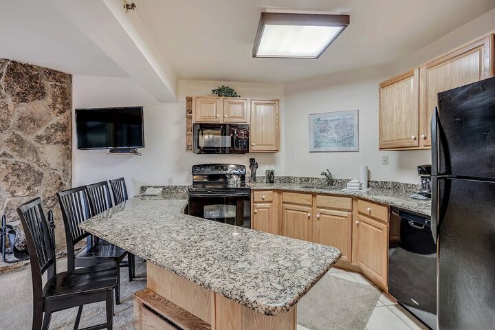 L307 - Studio Kitchen