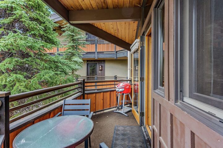 L308 - Studio Balcony