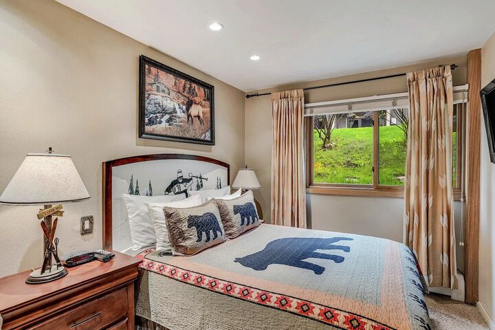 L401 - Studio Bedroom