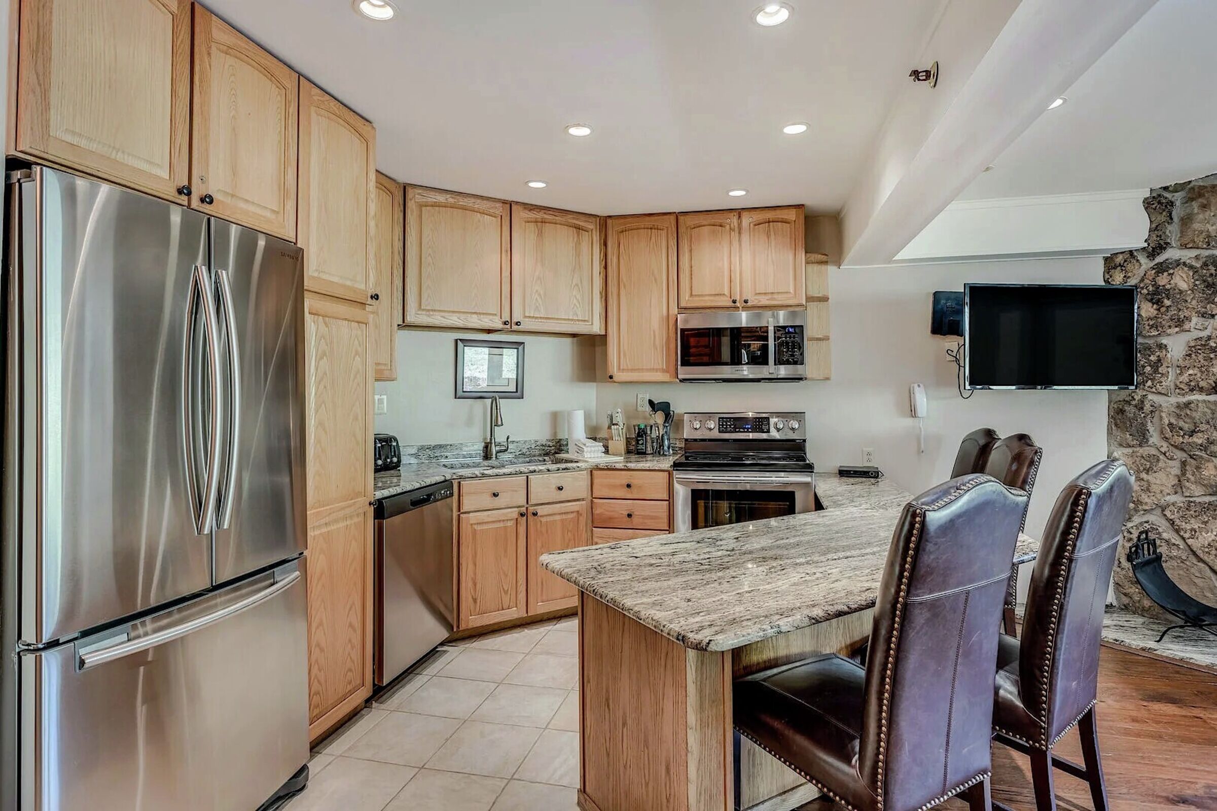 Studio Kitchen