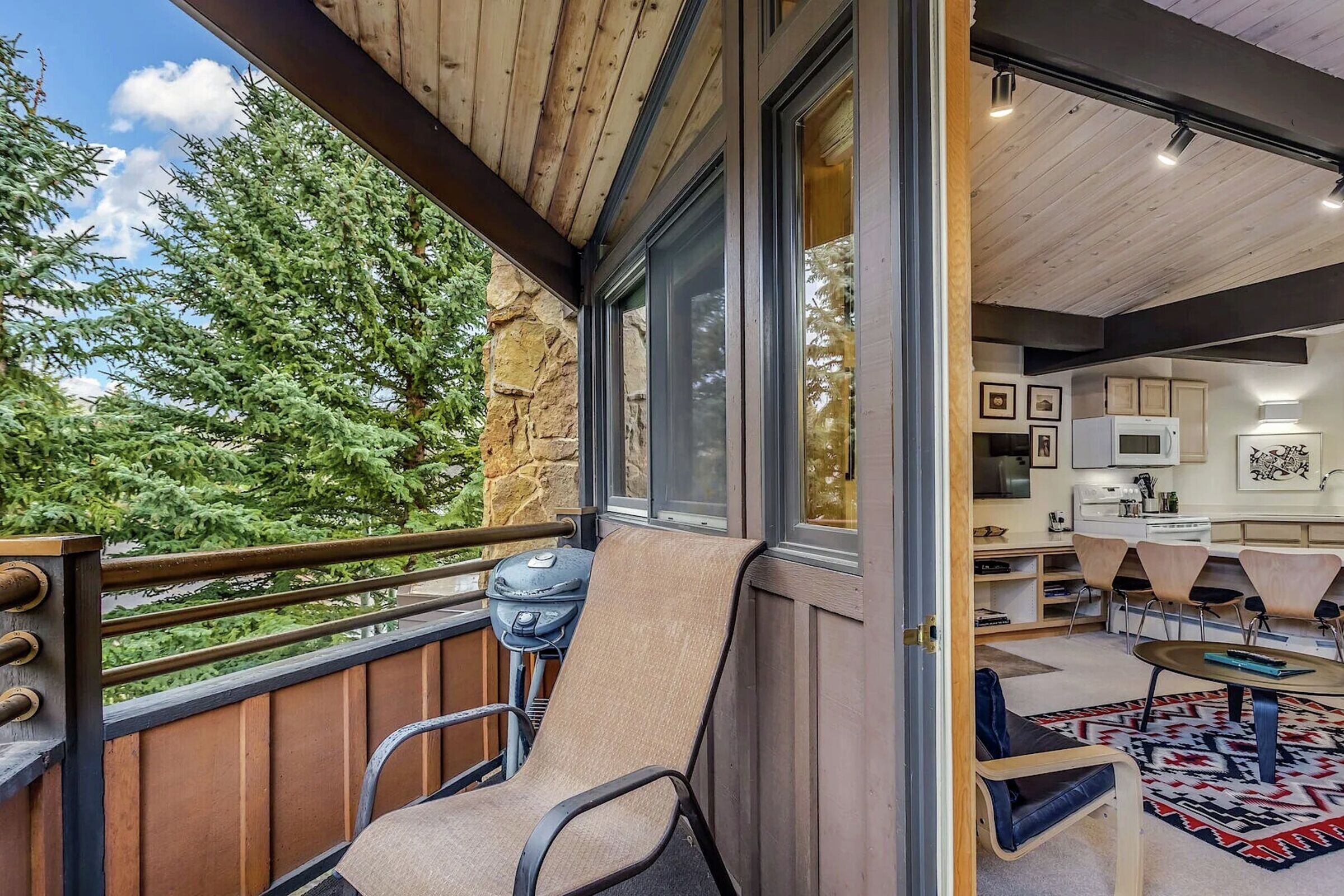 Studio Balcony