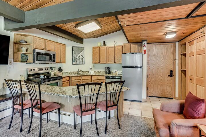 L413 - Studio Kitchen