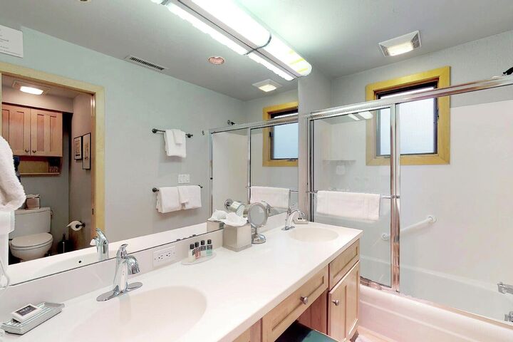 #01 - Bathroom