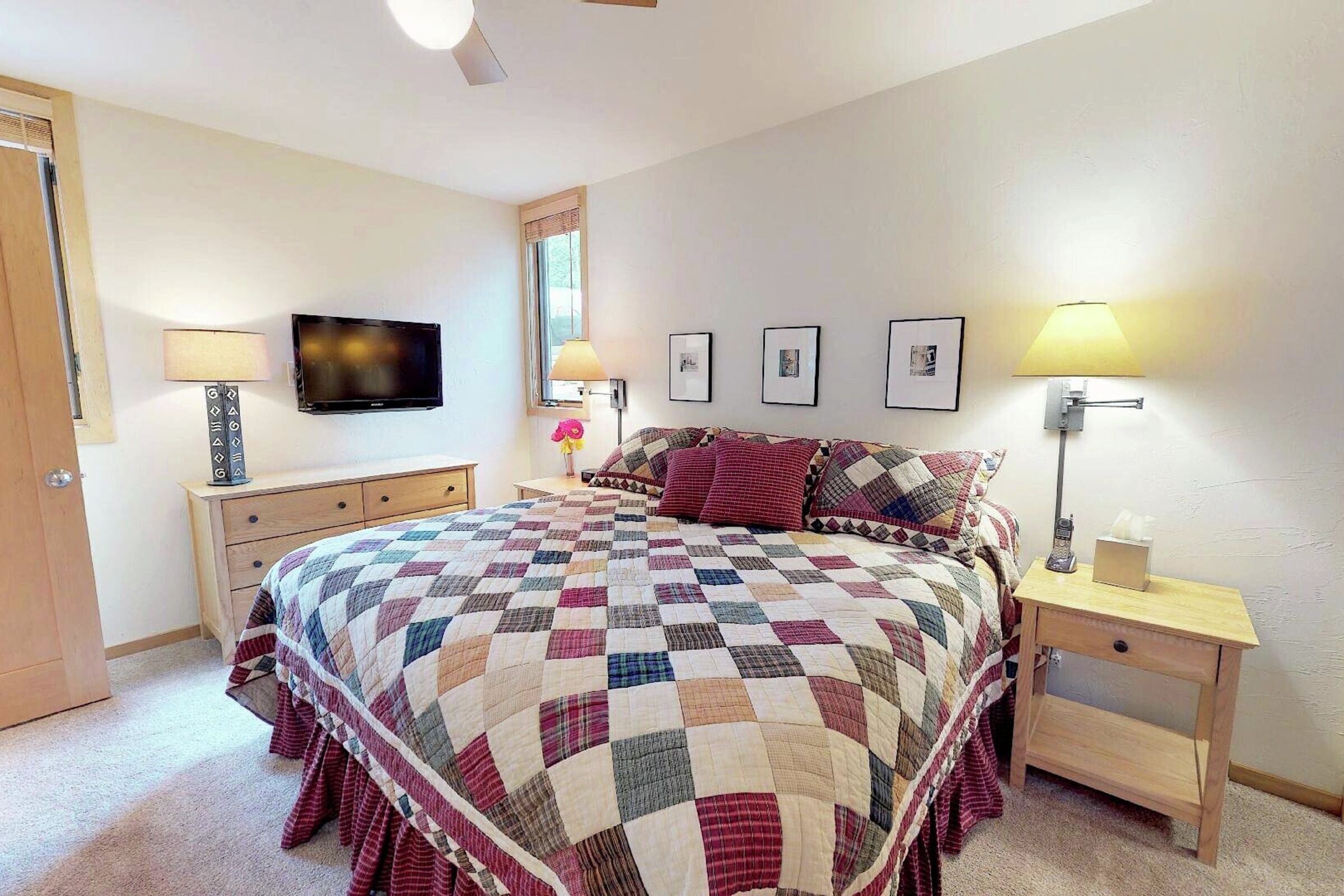 #01 - Bedroom