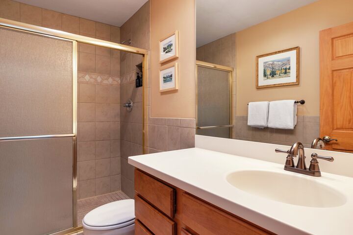 #12 - Bathroom