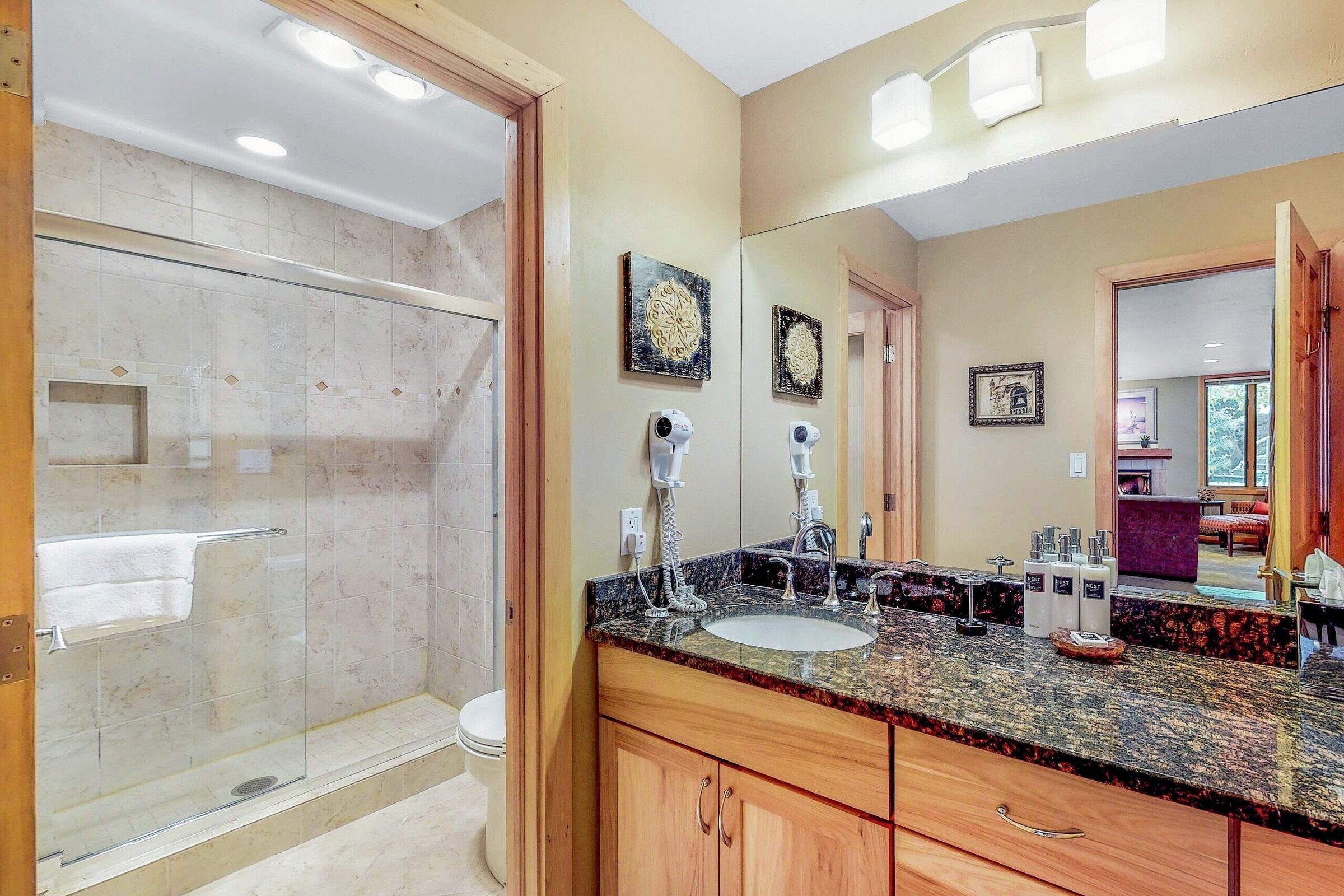 #33 - Bathroom