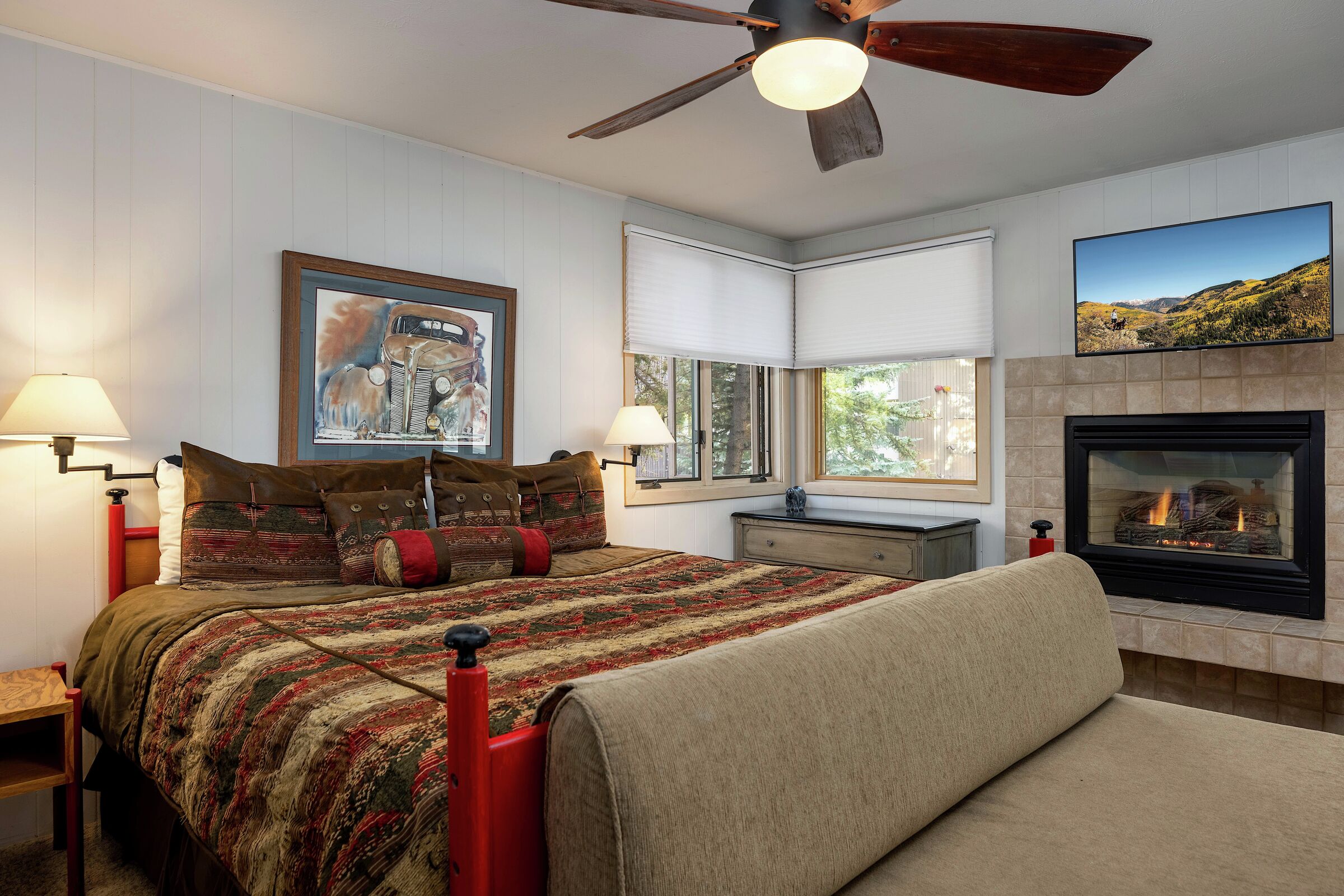 #07 - Master Bedroom