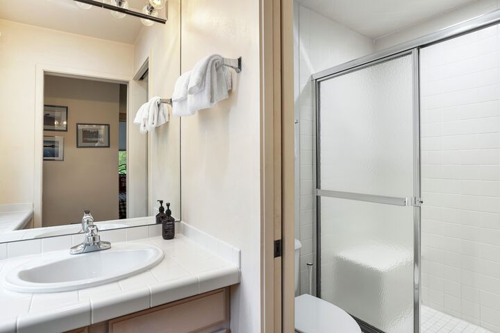 #07 - Bathroom