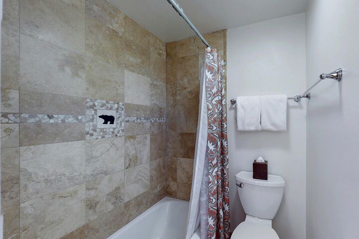 #53 - Bathroom