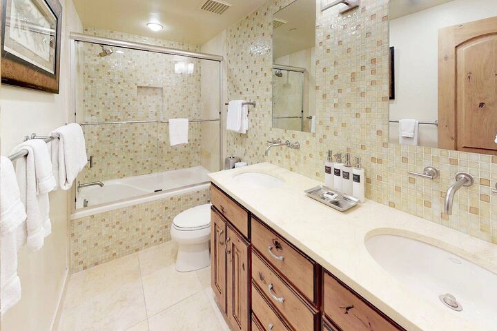 #64 - Bathroom