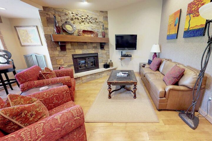 #64 - Living Area