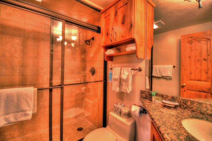 #83 - Bathroom