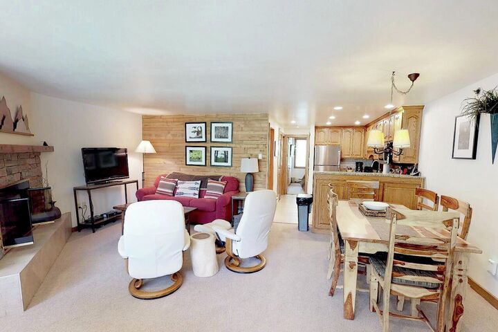 #92 - Living Area