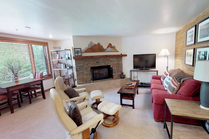 #92 - Living Area