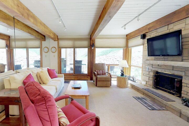 #106 Trails - Living Area