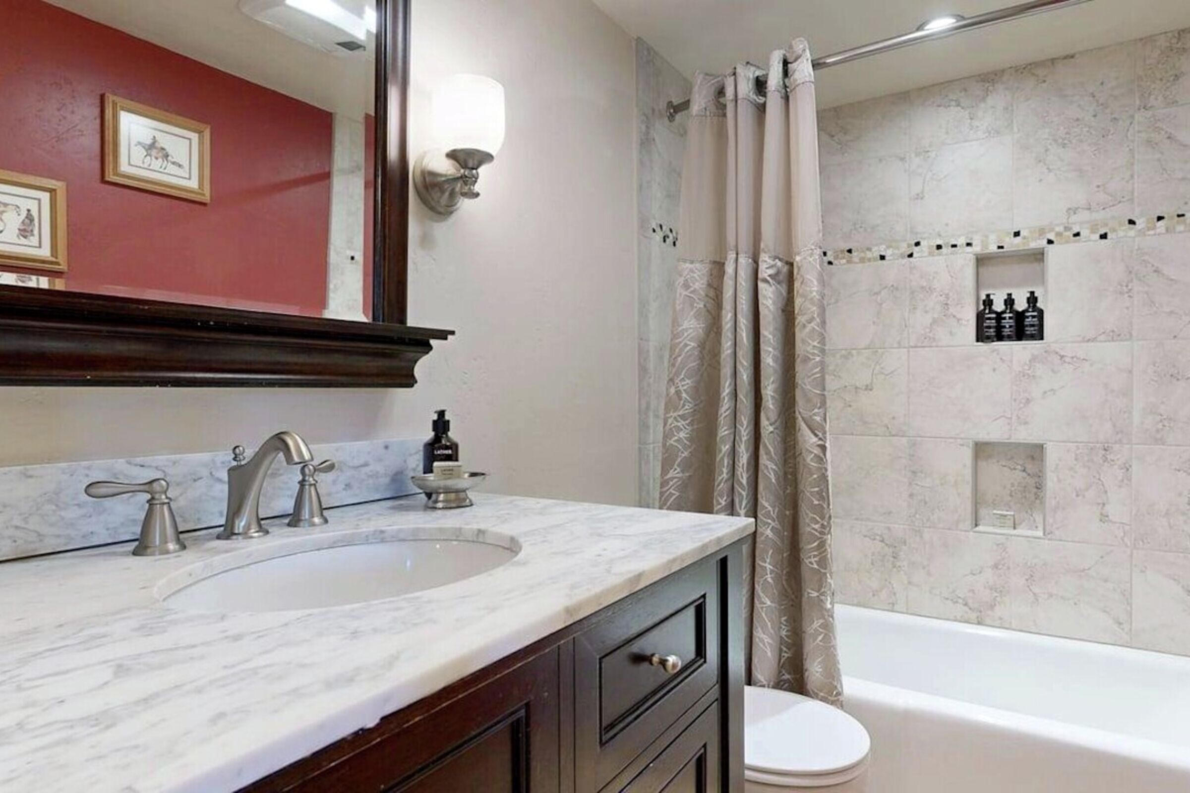 #409 Slope - Bathroom