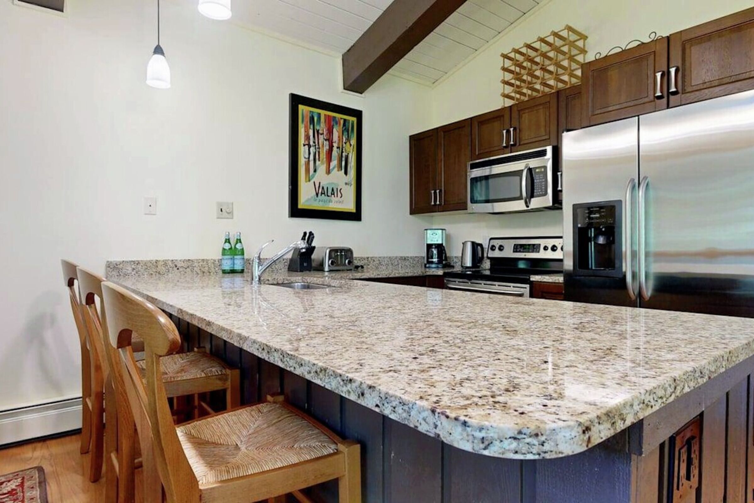 #409 Slope - Kitchen