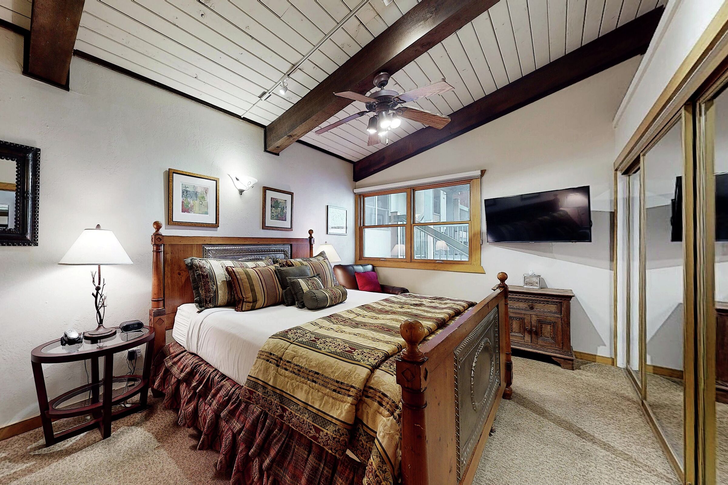 #303 Leaf - Master Bedroom