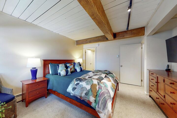 #307 Slope - Master Bedroom