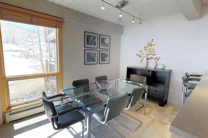 #305 Slope - Dining Area