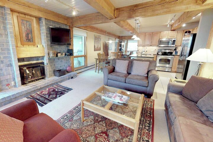 #108 Trails - Living Area
