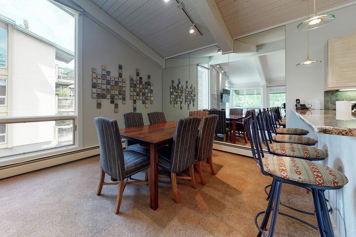 #803 Leaf - Dining Area