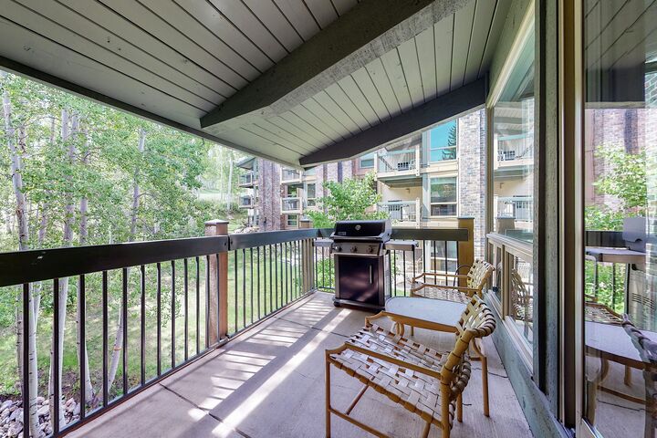#803 Leaf - Balcony with BBQ