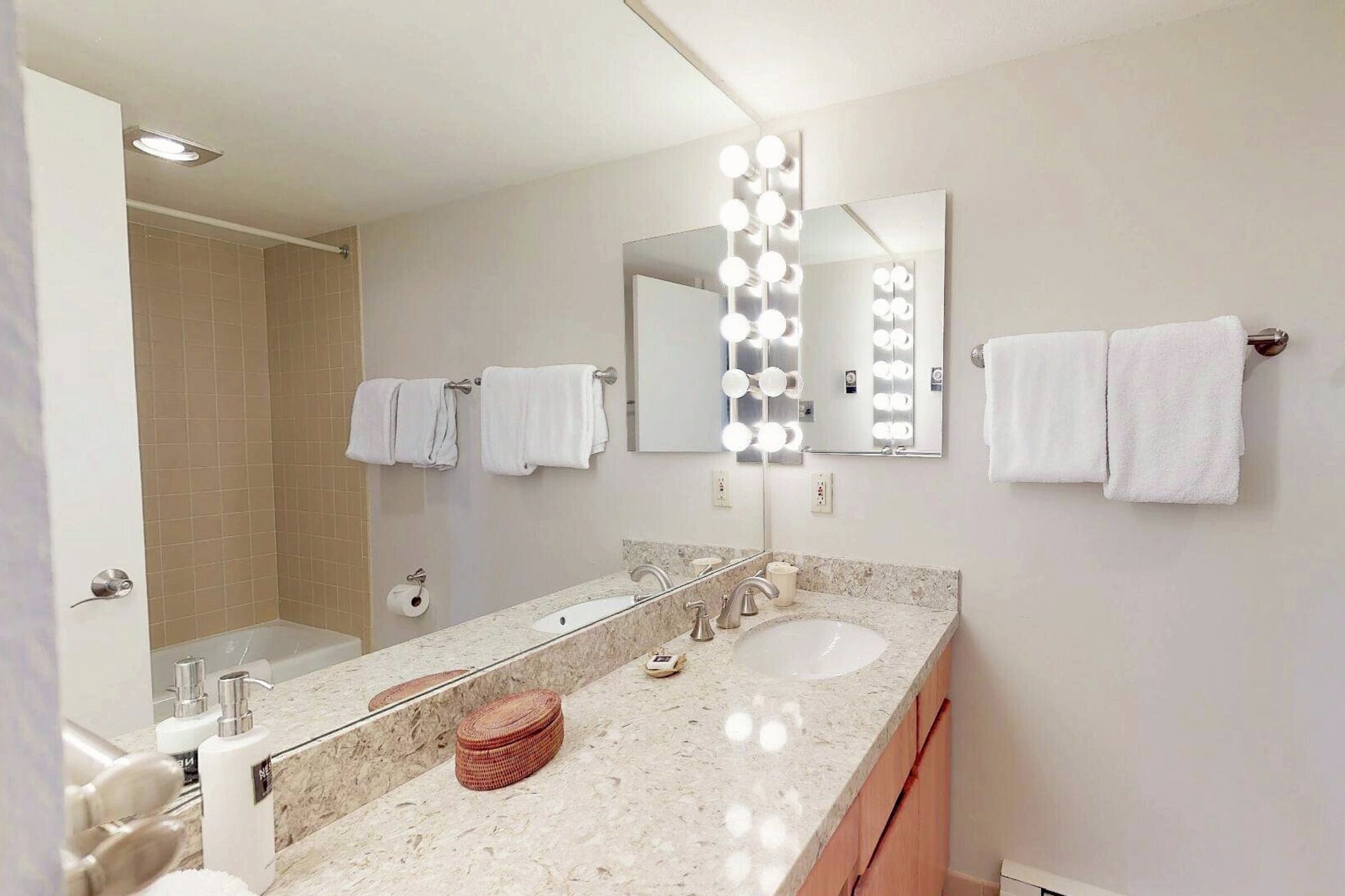 Master Ensuite Bathroom