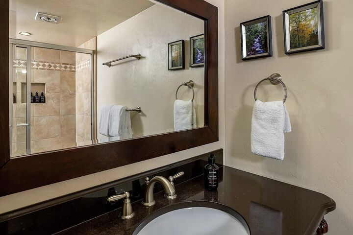 #203 Slope - Bathroom