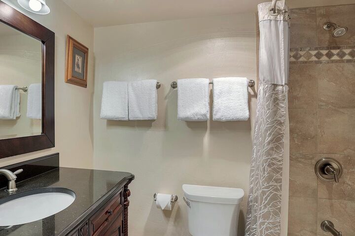 #203 Slope - Bathroom