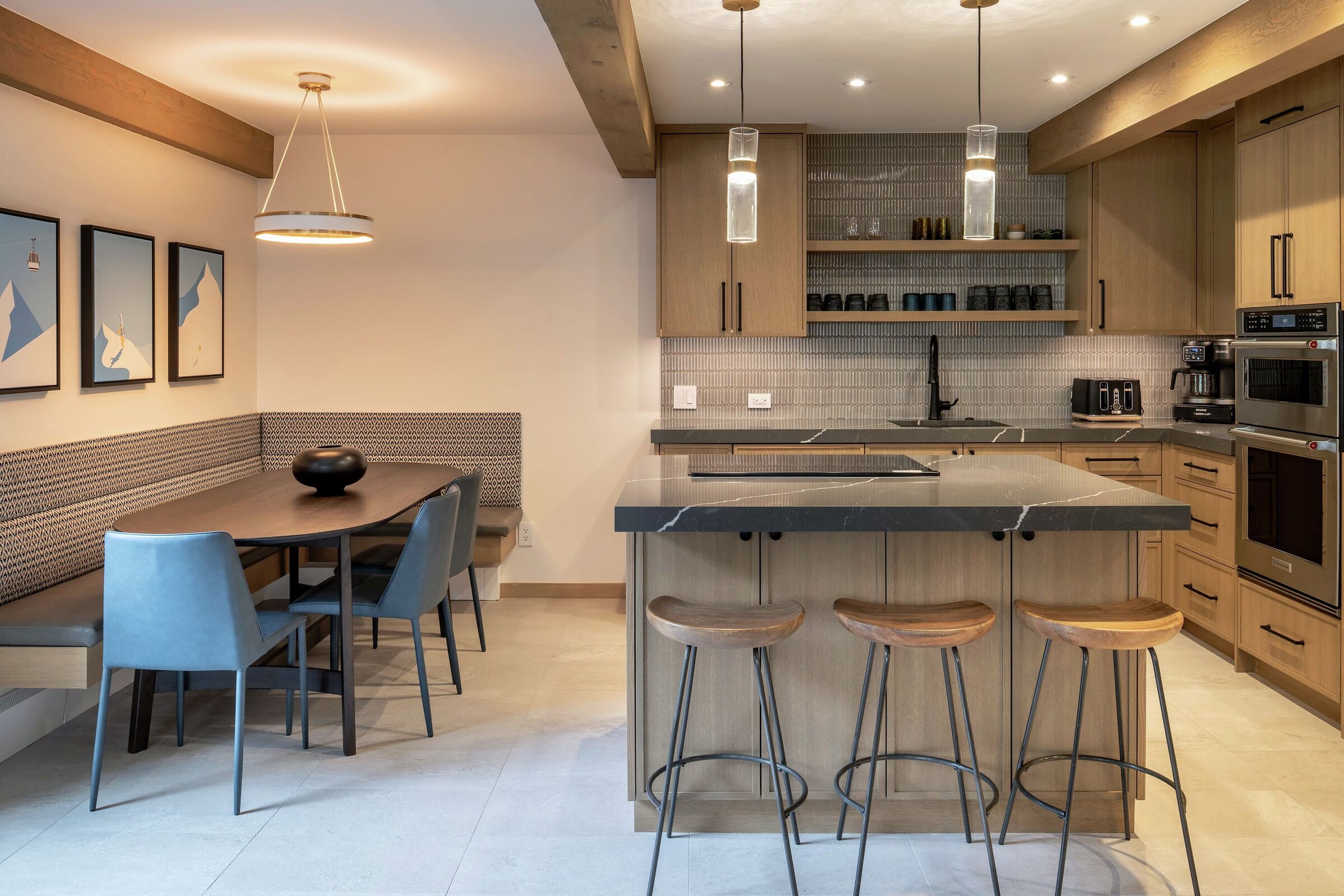 Dining Area & Kitchen