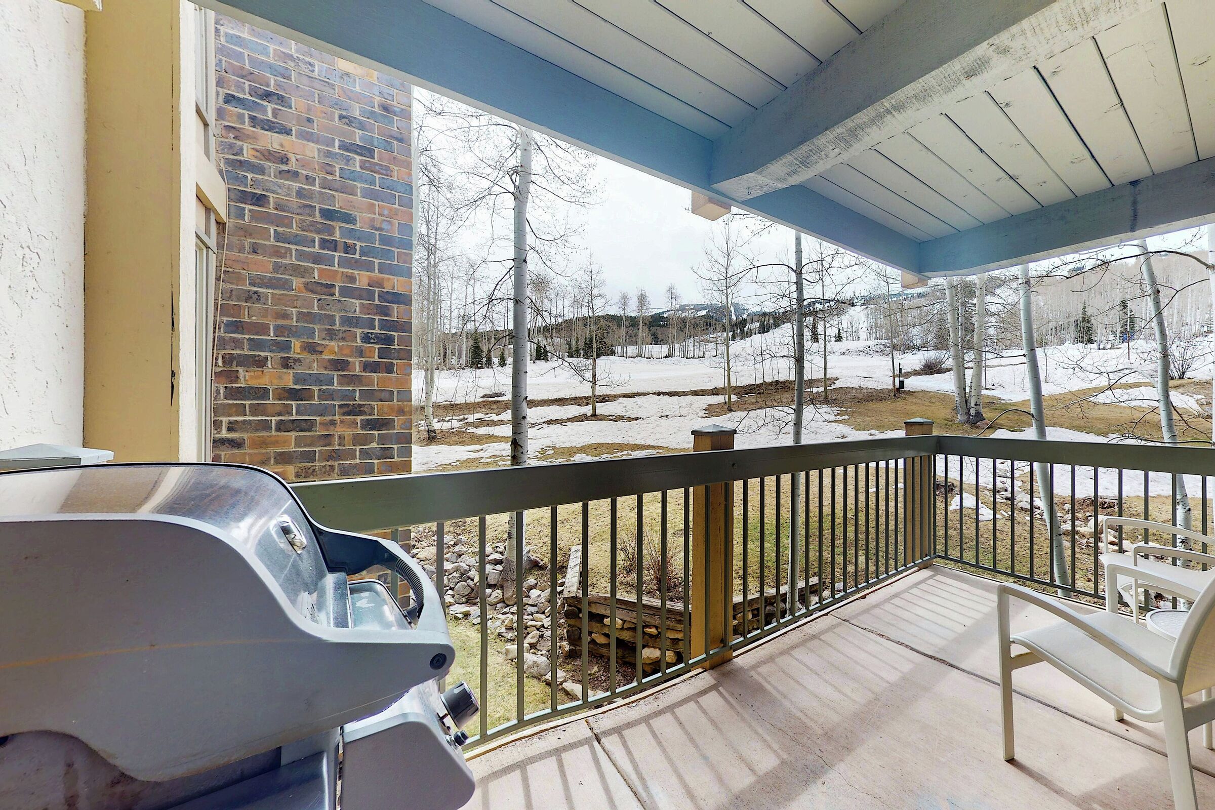 Balcony with BBQ