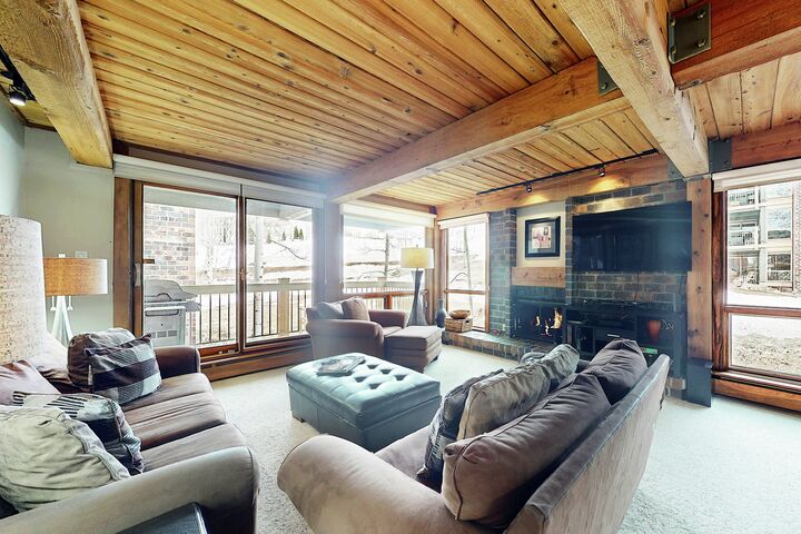#308 Slope - Living Area