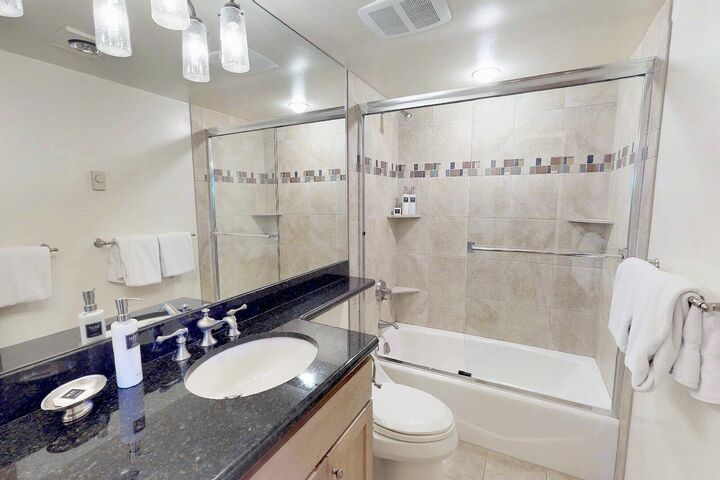 #307 Summit - Bathroom