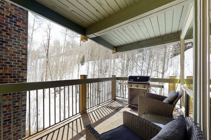 #208 Summit - Balcony with BBQ