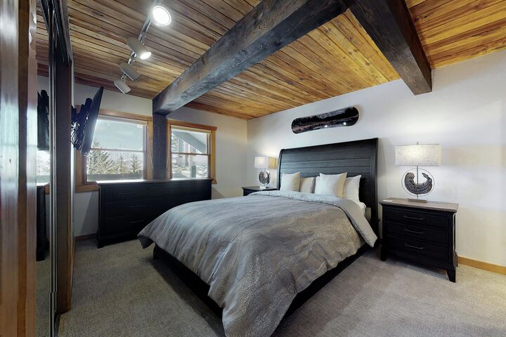#208 Summit - Master Bedroom