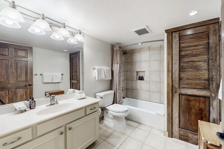 #101 Slope - Bathroom