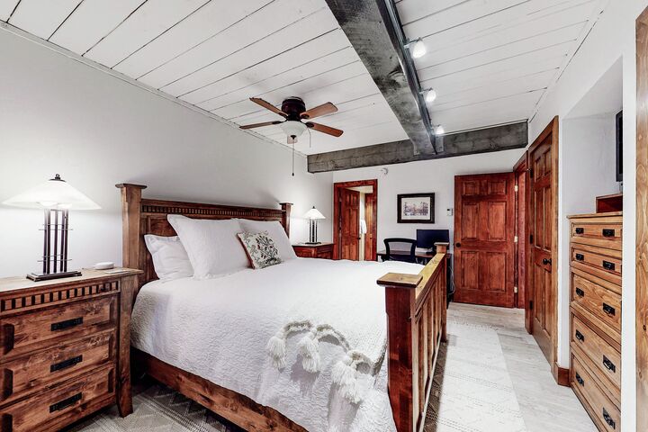 #205 Slope - Master Bedroom
