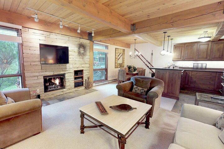 #107 Summit - Living Area