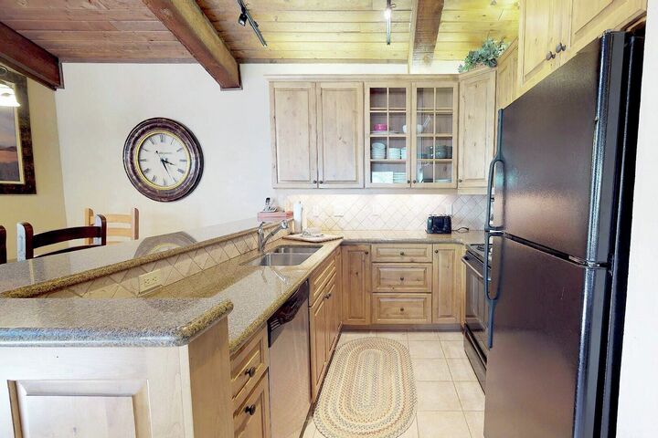 #305 Trails - Kitchen