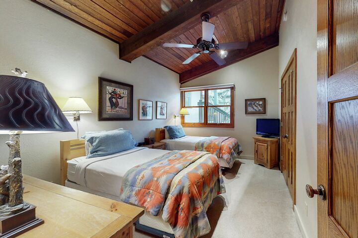 #301 Summit - Bedroom